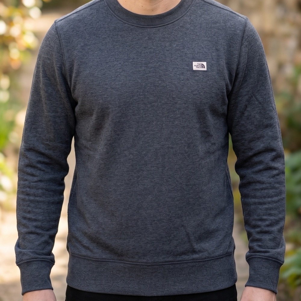 The North Face Mens Gray Heather Crewneck Fleece Box Logo Sweatshirt Regular Fit